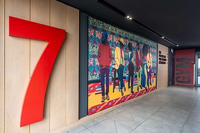 Radisson RED Hotel, Johannesburg Rosebank