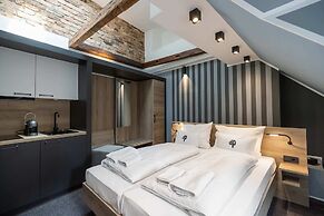 Oldtown Studios by dasPaul