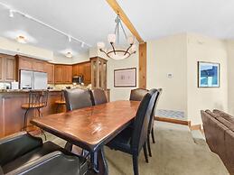 12 C Powder Run 2 Bedroom Condo by RedAwning