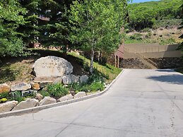 12 C Powder Run 2 Bedroom Condo by RedAwning