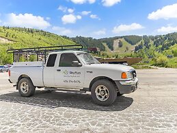 12 C Powder Run 2 Bedroom Condo by RedAwning