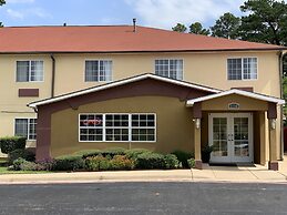 HomeTown Inn & Suites