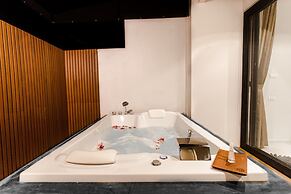 Tour De Phuket Hotel