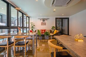 Tour De Phuket Hotel