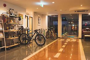 Tour De Phuket Hotel