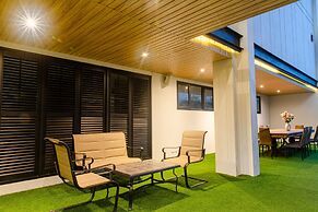 Tour De Phuket Hotel