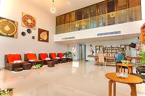 Tour De Phuket Hotel