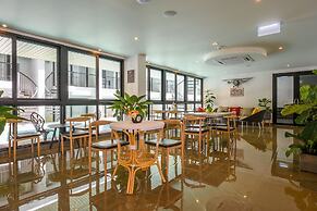Tour De Phuket Hotel