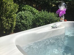 Thistle Haugh, the Peaceful House With a hot tub