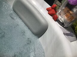 Thistle Haugh, the Peaceful House With a hot tub