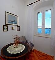 A2 - Cozy Apartment, Best Location in Supetar