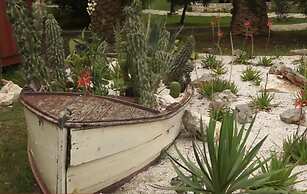 A2 - Cozy Apartment, Best Location in Supetar