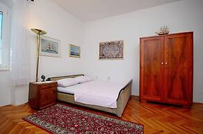 A2 - Cozy Apartment, Best Location in Supetar