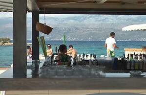 A2 - Cozy Apartment, Best Location in Supetar