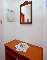 A1 - apt With Terrace, Best Location in Supetar