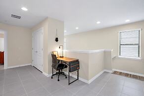 Exquisite, Spacious and Close to Disney 6 BD Home #6ws483