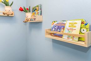 Exquisite, Spacious and Close to Disney 6 BD Home #6ws483