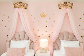 Exquisite, Spacious and Close to Disney 6 BD Home #6ws483