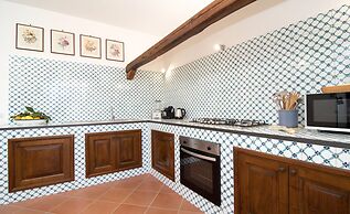 Family Villa in Sorrento Coast Pool & View