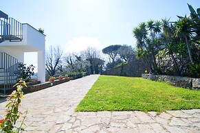 Family Villa in Sorrento Coast Pool & View