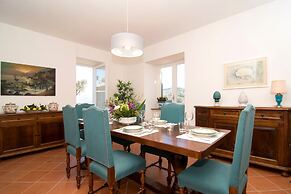 Family Villa in Sorrento Coast Pool & View