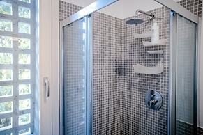 MyHomeInComo - Modern Luxury Attic