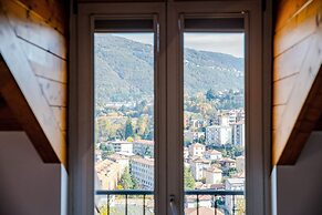 MyHomeInComo - Modern Luxury Attic