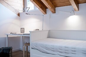 MyHomeInComo - Modern Luxury Attic