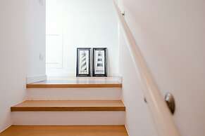 MyHomeInComo - Modern Luxury Attic