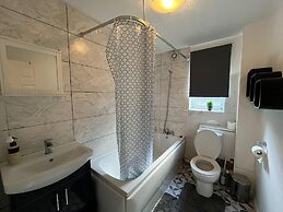 Stunning 1 Bedroom Apartment in Dagenham