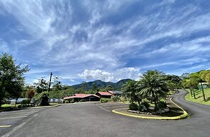 Arenal Waterfall Lodge