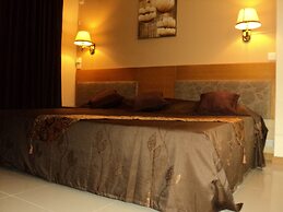 Monalysa St Honoré Apartment & Studio