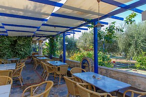 Filoxenia Hotel Apartments