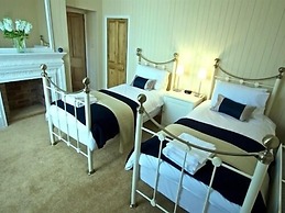 Ashbury Bed and Breakfast