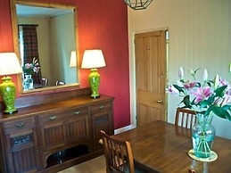 Ashbury Bed and Breakfast