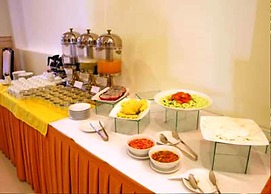 Seventeen Saloon Hotel