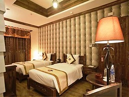 Seventeen Saloon Hotel