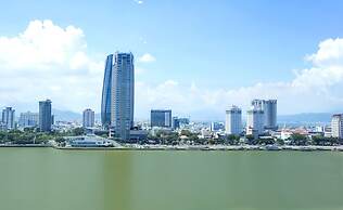 Seventeen Saloon Hotel