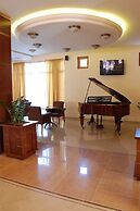 Hill Hotel