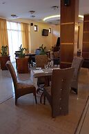 Hill Hotel