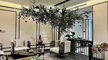 Central Park Saigon Hotel