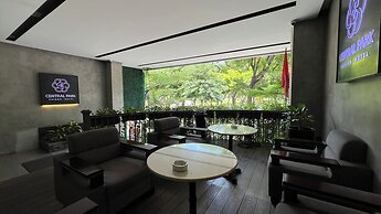 Central Park Saigon Hotel