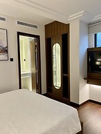 Central Park Saigon Hotel