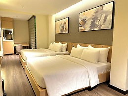 Central Park Saigon Hotel