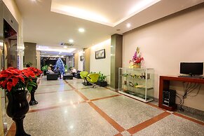 Central Park Saigon Hotel