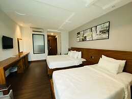 Central Park Saigon Hotel