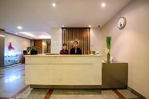 Central Park Saigon Hotel