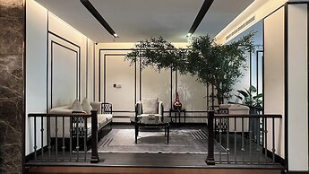 Central Park Saigon Hotel