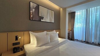 Central Park Saigon Hotel