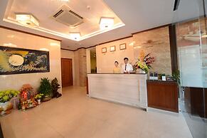 Sunset Westlake Hanoi Hotel